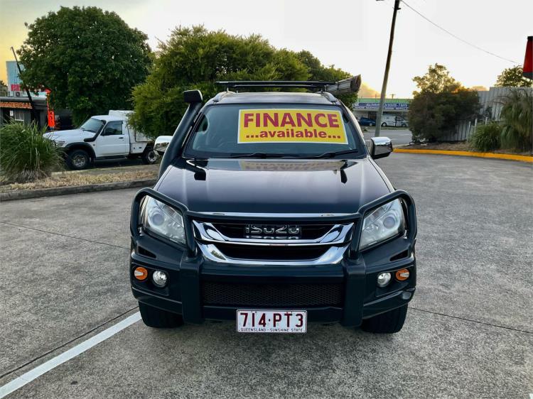 black isuzu mux 2.jpg